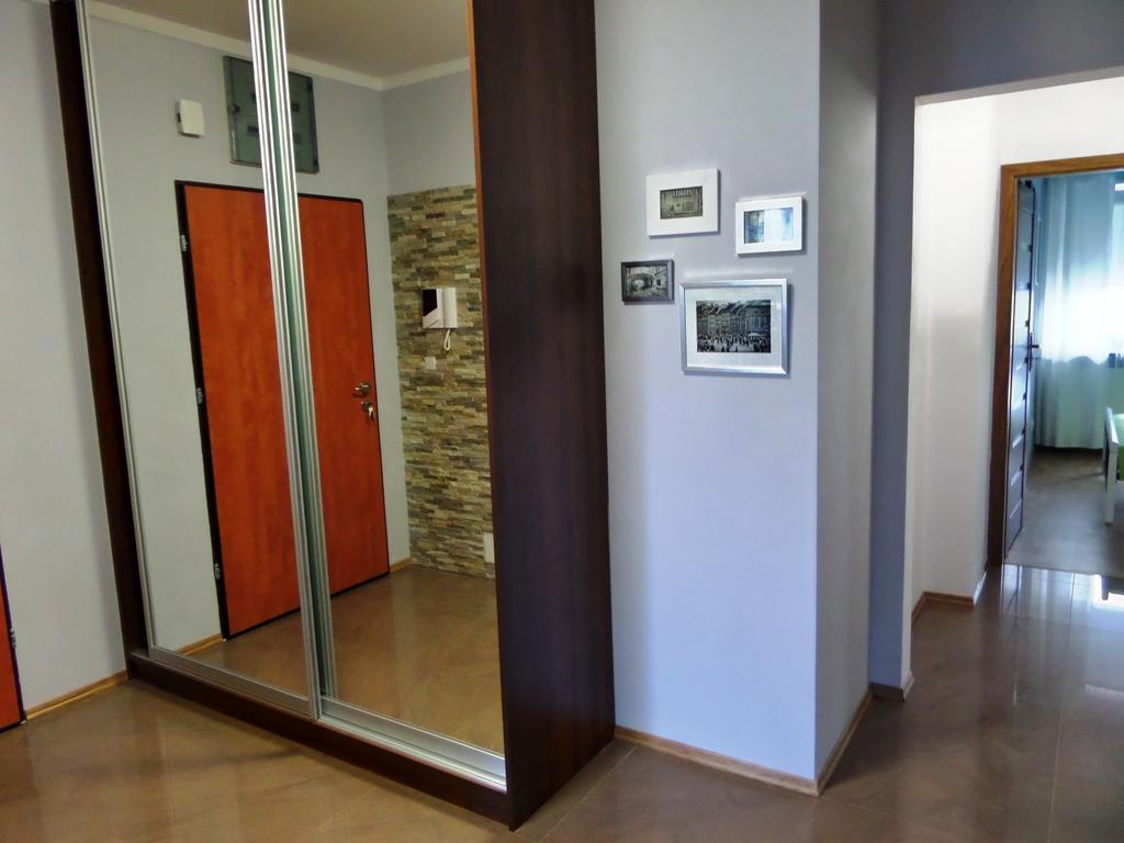 Apartamenty Silver Premium Warszawa Rum bild