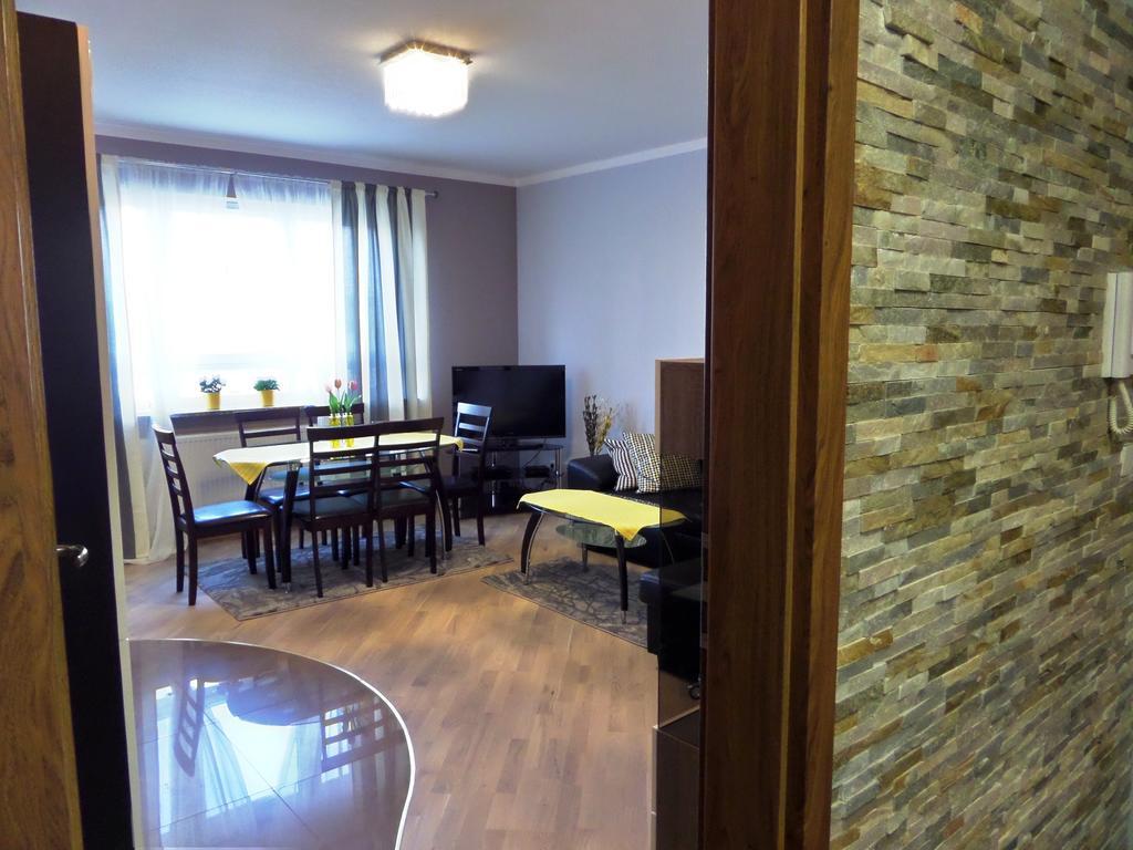 Apartamenty Silver Premium Warszawa Rum bild